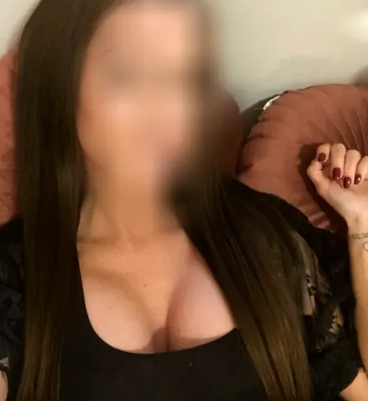 Alena, 37