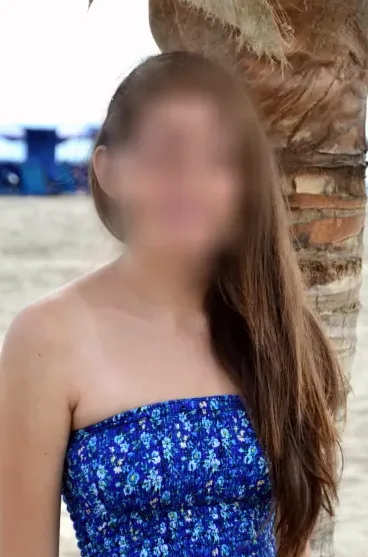 Anna, 28