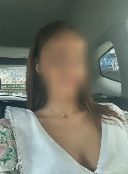 Greta, 35