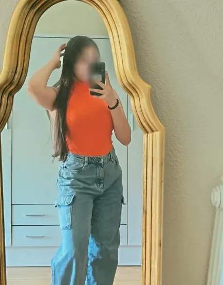 Lucia, 20