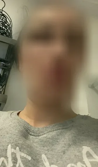 Manuela, 29
