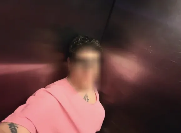 Mia, 40
