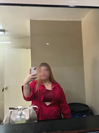 Miriam, 26