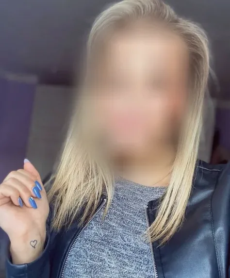 Svenja, 21
