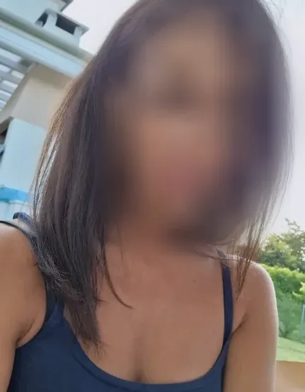 Vanessa, 35