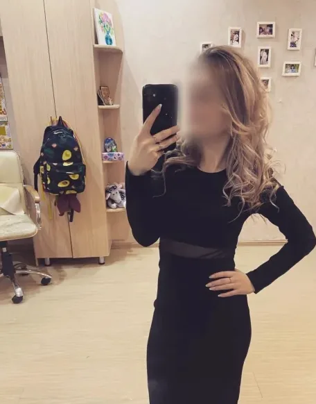 Yasmin, 26
